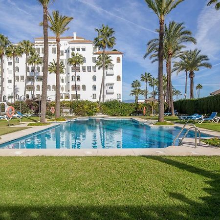 2261-Superb Apt On The Beach, On Duquesa Harbour Manilva Exteriör bild