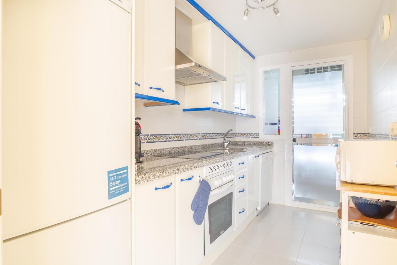 2261-Superb Apt On The Beach, On Duquesa Harbour Manilva Exteriör bild