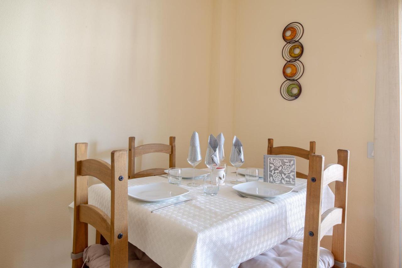 2261-Superb Apt On The Beach, On Duquesa Harbour Manilva Exteriör bild