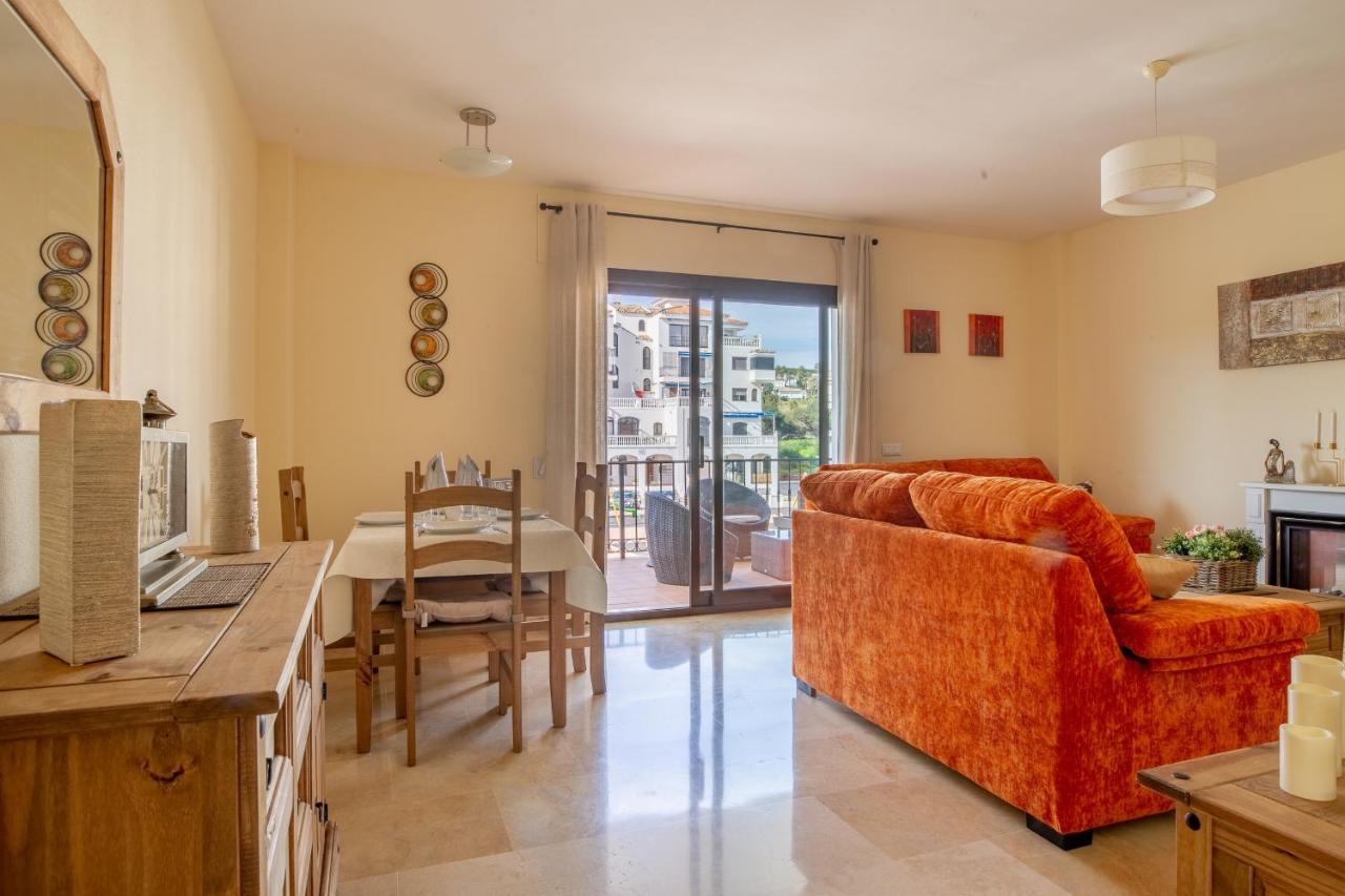 2261-Superb Apt On The Beach, On Duquesa Harbour Manilva Exteriör bild